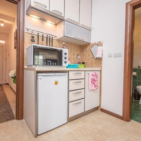 Apartmani Mrsic Risan Zewnętrze zdjęcie