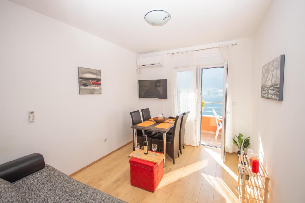 Apartmani Mrsic Risan Zewnętrze zdjęcie